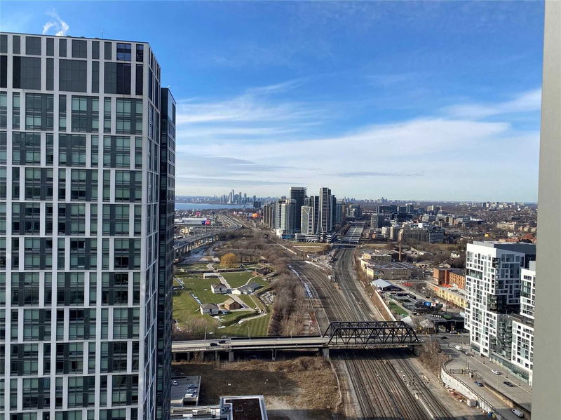 Preview image for 21 Iceboat Terr #3810, Toronto