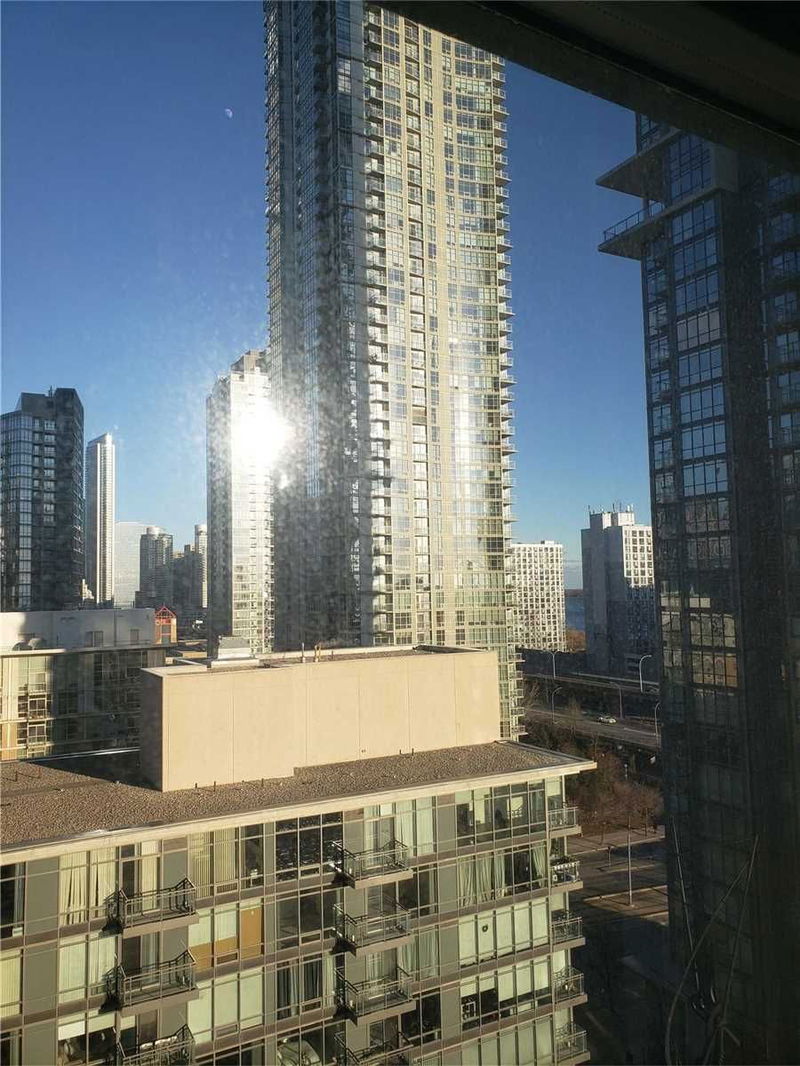 Preview image for 15 Fort York Blvd #1509, Toronto