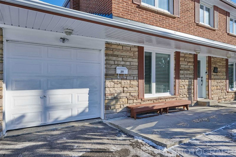 Preview image for 29 Hobart Dr, Toronto