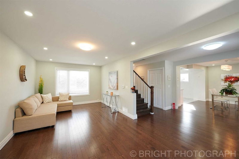 Preview image for 29 Hobart Dr, Toronto