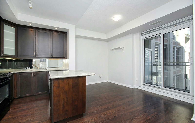 Preview image for 628 Fleet St #916, Toronto