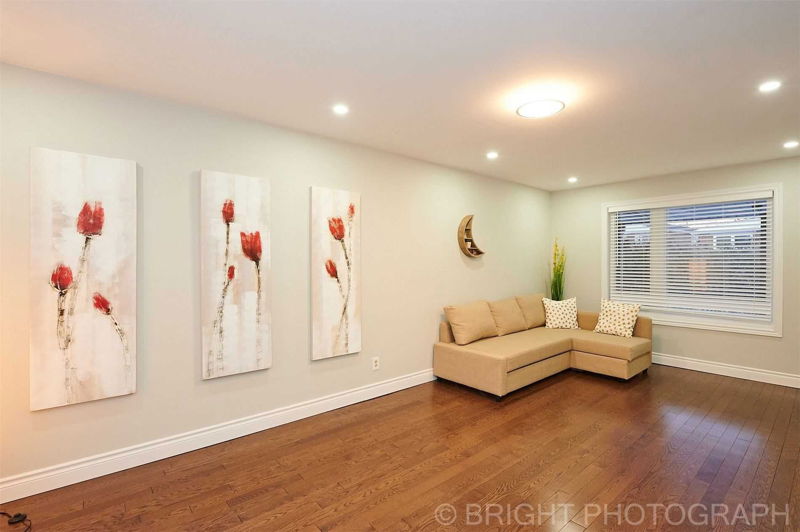 Preview image for 29 Hobart Dr, Toronto