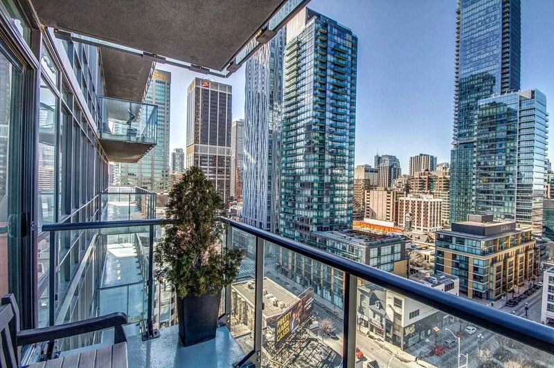 Preview image for 825 Church St #1701, Toronto