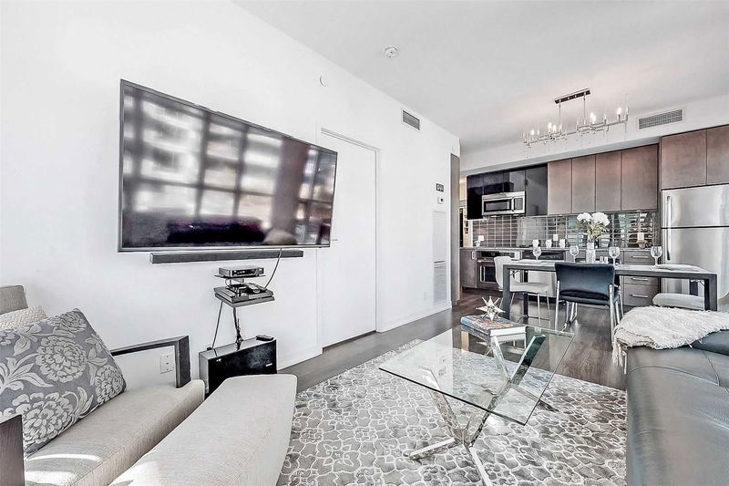 Preview image for 89 Dunfield Ave #907, Toronto