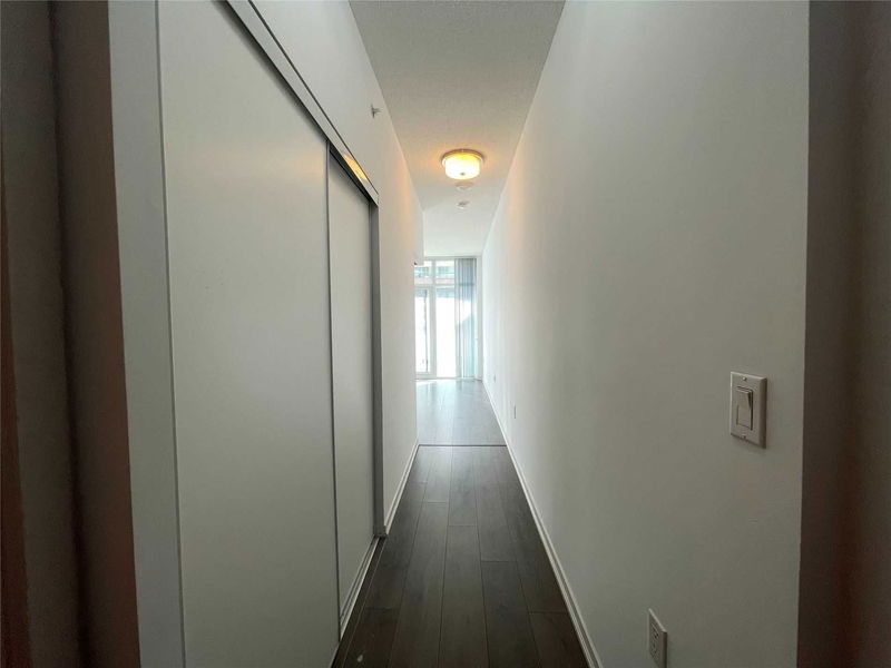 Preview image for 36 Lisgar St #821E, Toronto