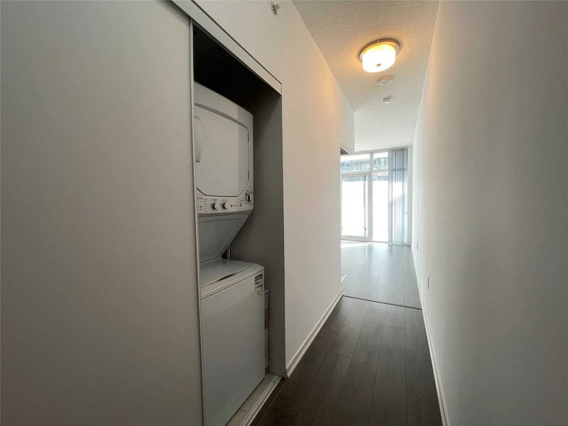 Preview image for 36 Lisgar St #821E, Toronto