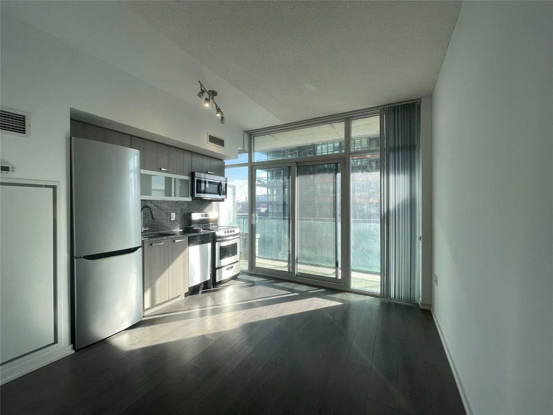 Preview image for 36 Lisgar St #821E, Toronto