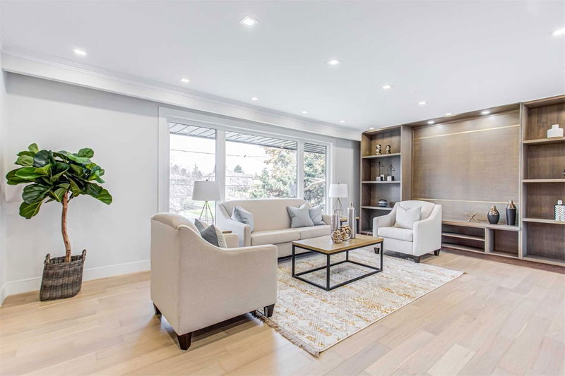 Preview image for 15 Cobden St, Toronto