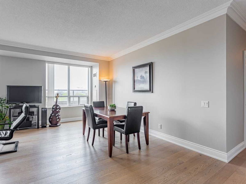 Preview image for 1 Clairtrell Rd #901, Toronto