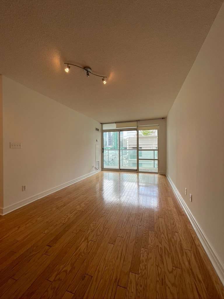Preview image for 16 Harrison Garden Blvd #612, Toronto
