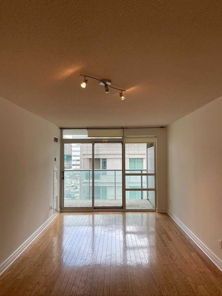 Preview image for 16 Harrison Garden Blvd #612, Toronto