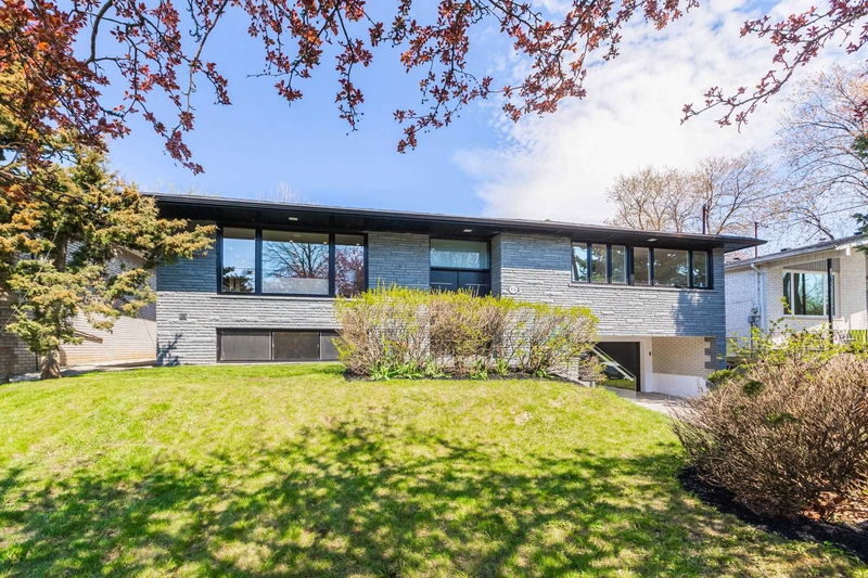 Preview image for 15 Cobden St, Toronto