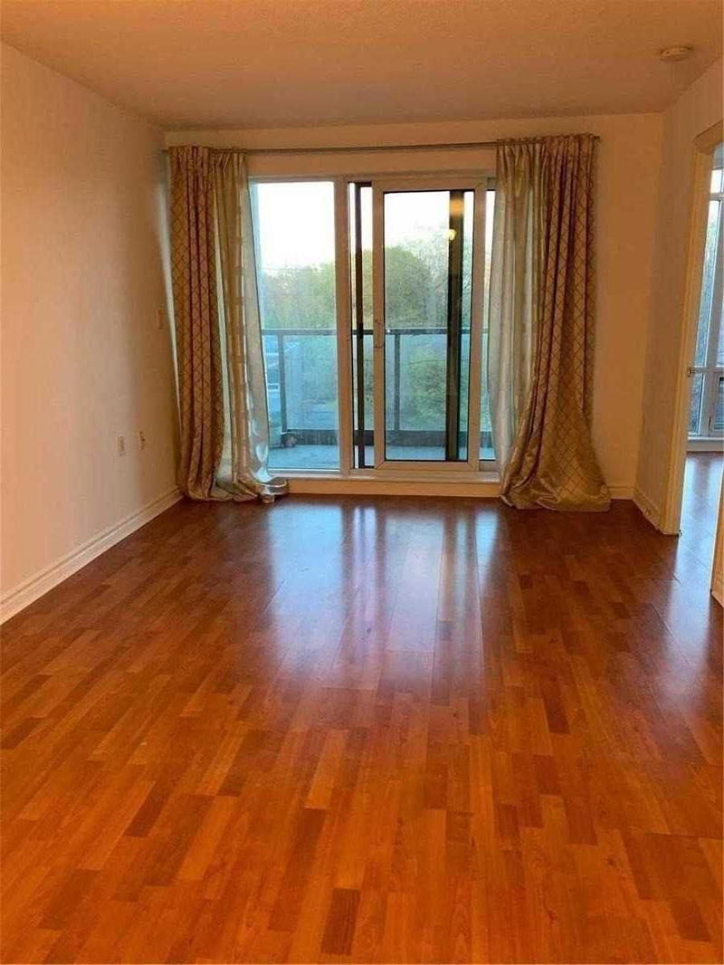 Preview image for 3830 Bathurst St #407, Toronto