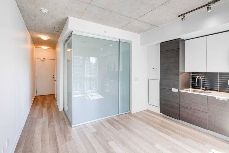 Preview image for 210 Simcoe St #1712, Toronto