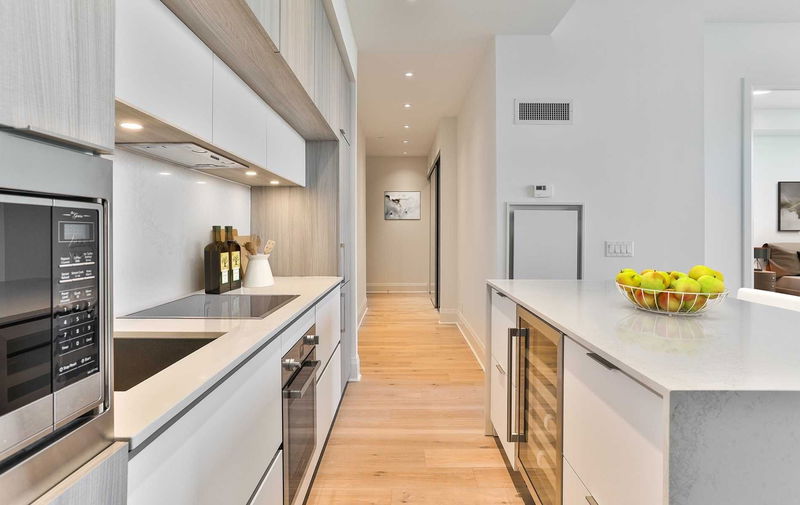 Preview image for 151 Avenue Rd W #804, Toronto