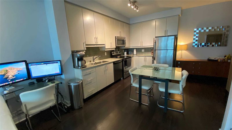 Preview image for 33 Bay St #4513, Toronto