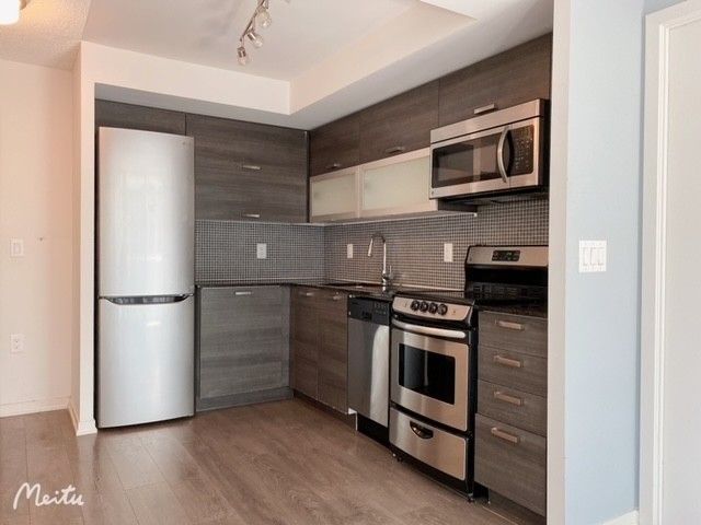 Preview image for 36 Lisgar St #1216W, Toronto