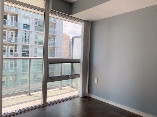 Preview image for 36 Lisgar St #1216W, Toronto