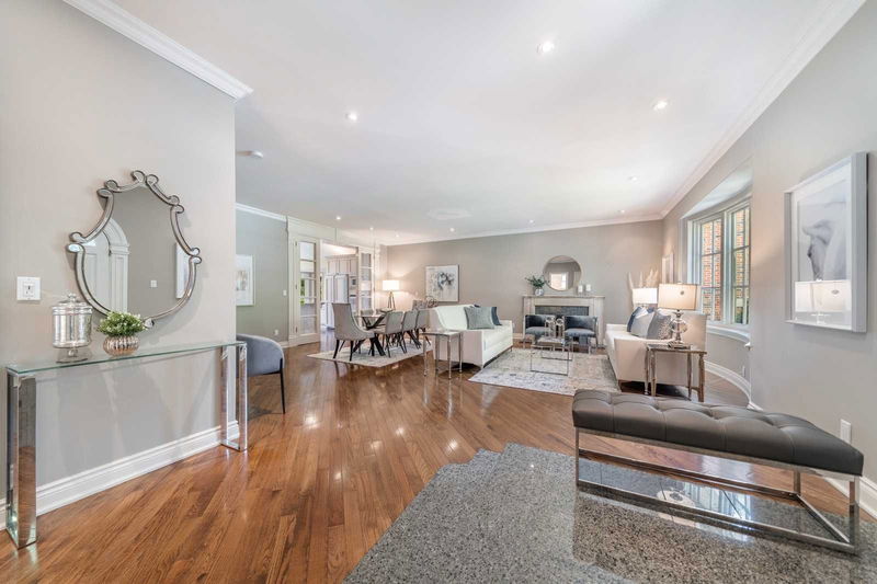 Preview image for 149 Yonge Blvd, Toronto