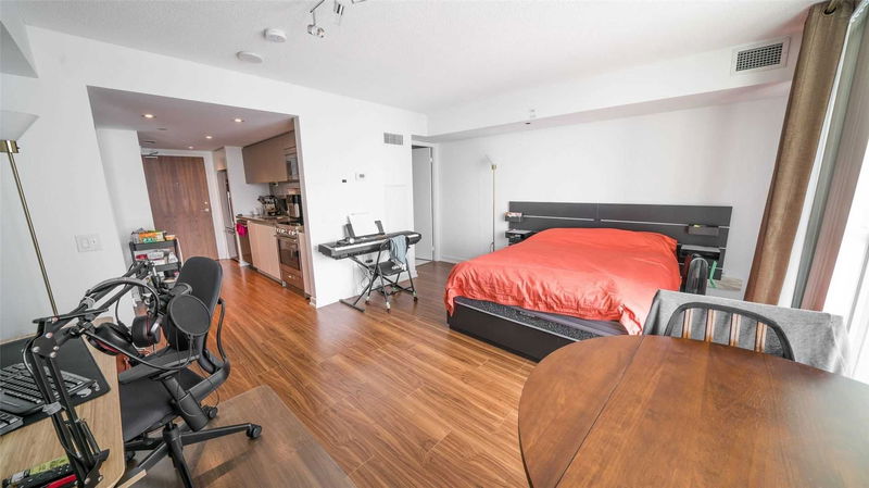 Preview image for 75 Queens Wharf Rd #2309, Toronto