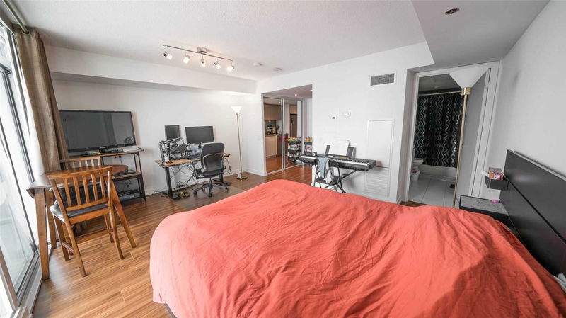 Preview image for 75 Queens Wharf Rd #2309, Toronto