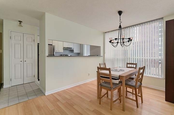 Preview image for 24 Wellesley St W #605, Toronto