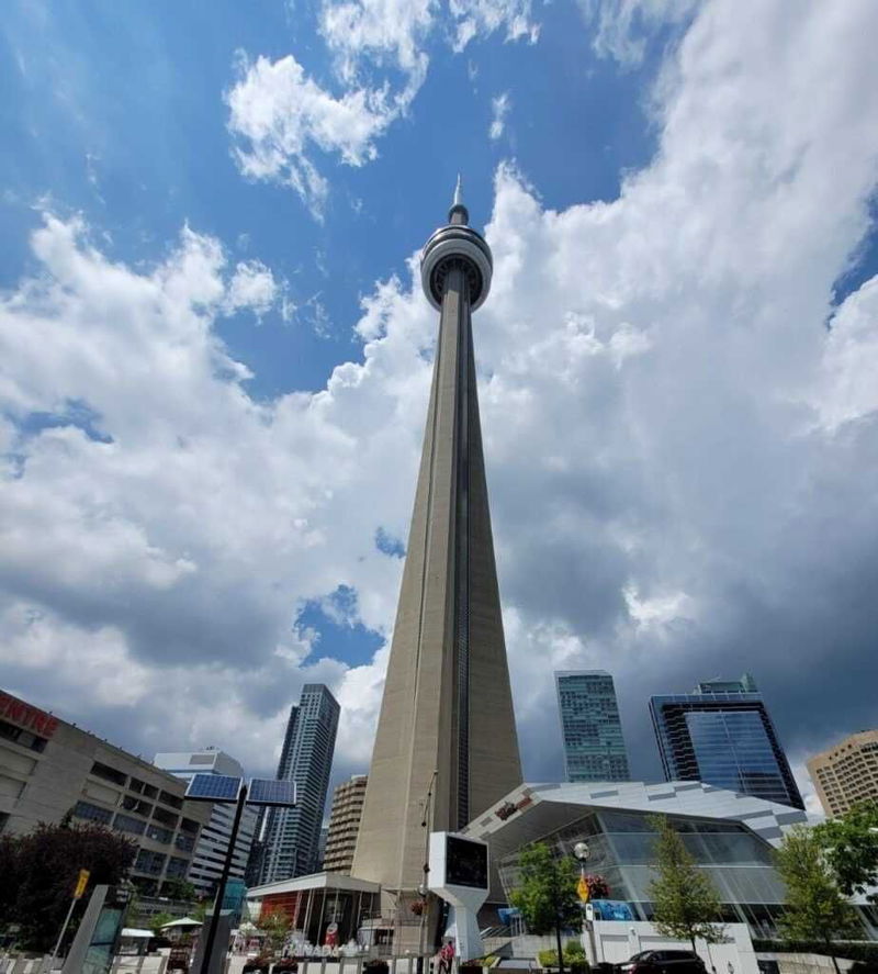 Preview image for 51 Lower Simcoe St #527, Toronto