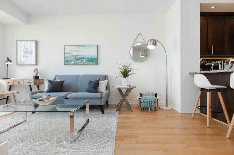 Preview image for 628 Fleet St #522, Toronto