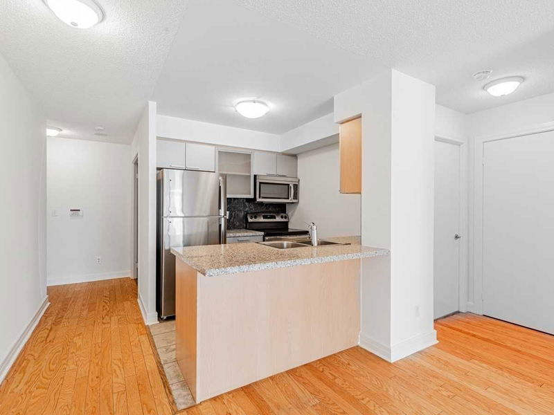Preview image for 16 Harrison Garden Blvd #612, Toronto
