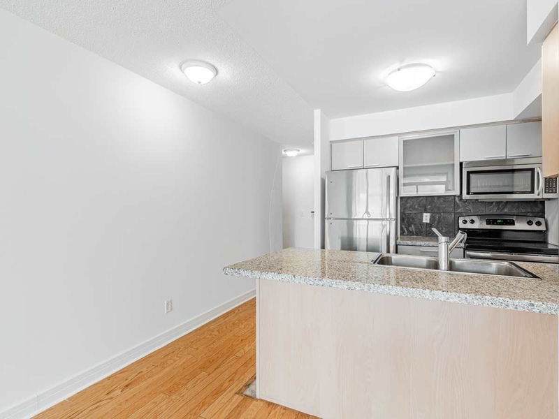 Preview image for 16 Harrison Garden Blvd #612, Toronto