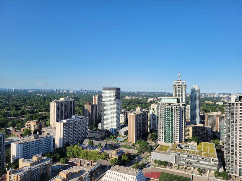 Preview image for 33 Helendale Ave #2903, Toronto