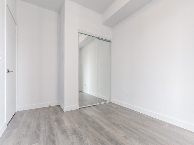 Preview image for 8 Eglinton Ave E #703, Toronto