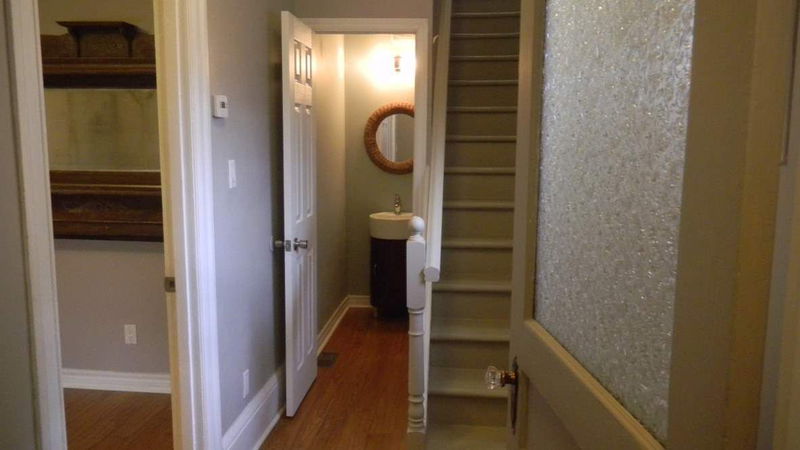 Preview image for 17 Garnet Ave, Toronto