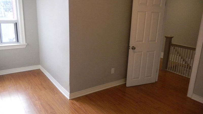 Preview image for 17 Garnet Ave, Toronto