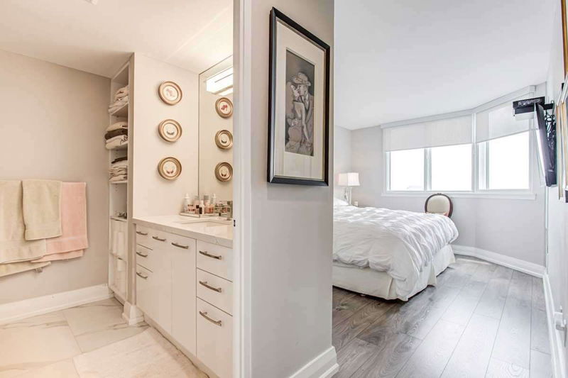 Preview image for 271 Ridley Blvd #1401, Toronto