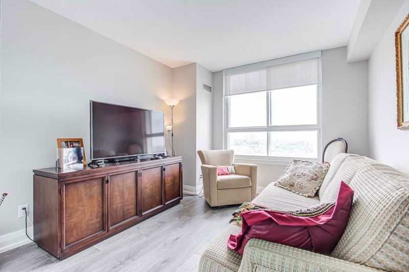 Preview image for 271 Ridley Blvd #1401, Toronto