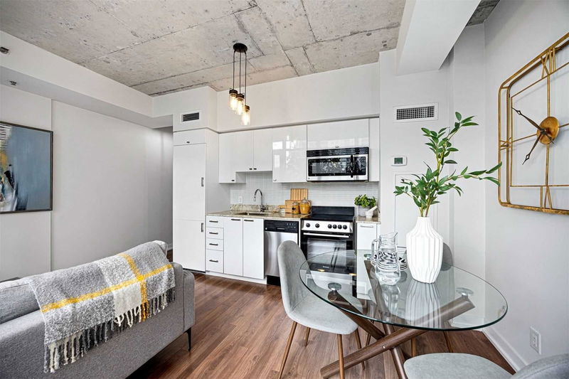 Preview image for 707 Dovercourt Rd #205, Toronto