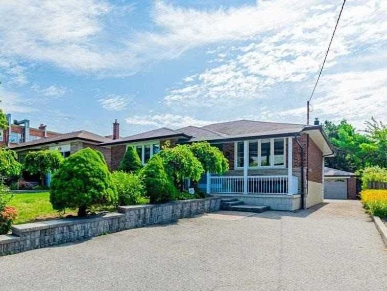 Preview image for 15 Sweeney Dr, Toronto