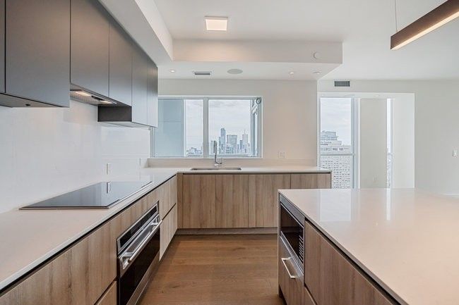 Preview image for 1 Yorkville Ave #5101, Toronto