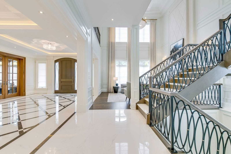 Preview image for 10 Berkindale Dr, Toronto