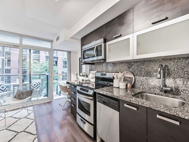 Preview image for 36 Lisgar St #203, Toronto