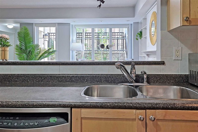Preview image for 5 Everson Dr #1030, Toronto