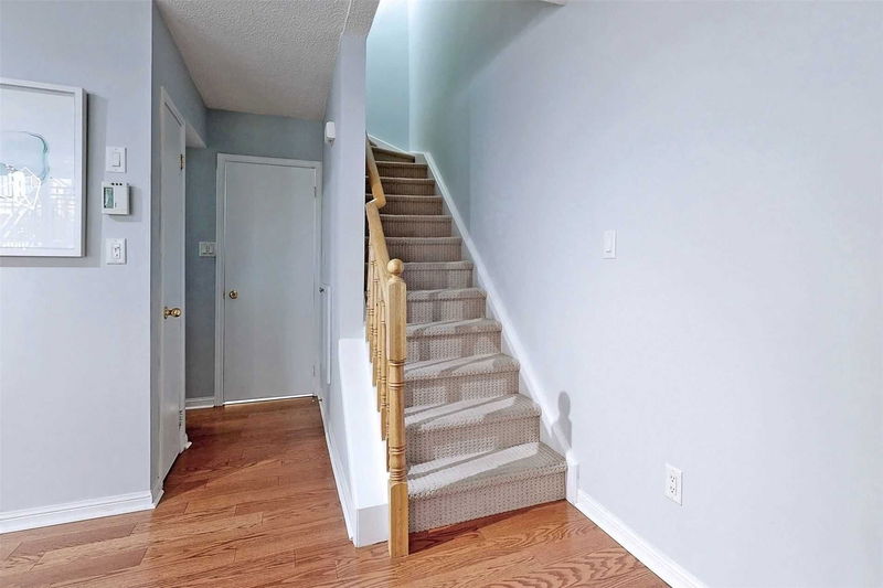 Preview image for 5 Everson Dr #1030, Toronto