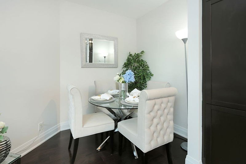 Preview image for 21 Clairtrell Rd #519, Toronto