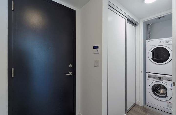 Preview image for 377 Madison Ave #401, Toronto