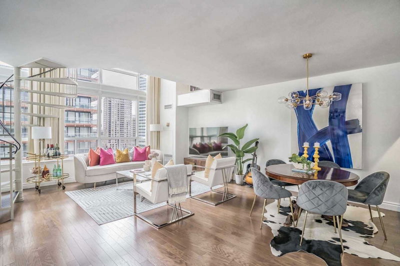 Preview image for 25 Maitland St #1706, Toronto