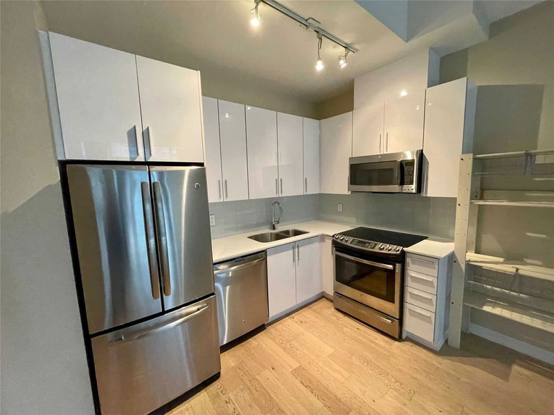 Preview image for 20 Bruyeres Mews #707, Toronto