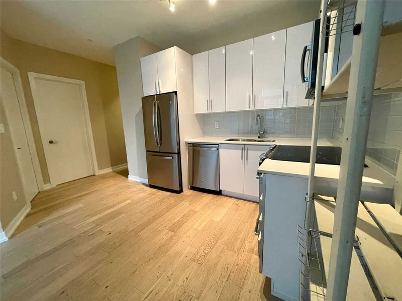 Preview image for 20 Bruyeres Mews #707, Toronto