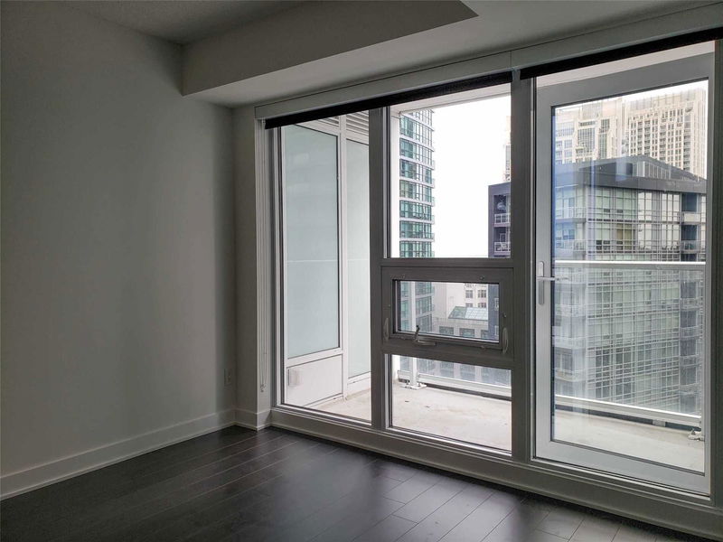 Preview image for 19 Bathurst St #1615, Toronto