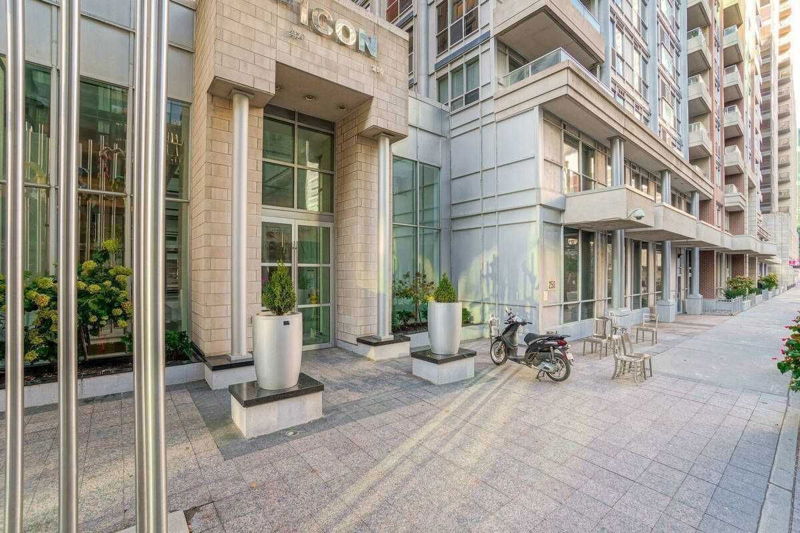 Preview image for 250 Wellington St W #1727, Toronto